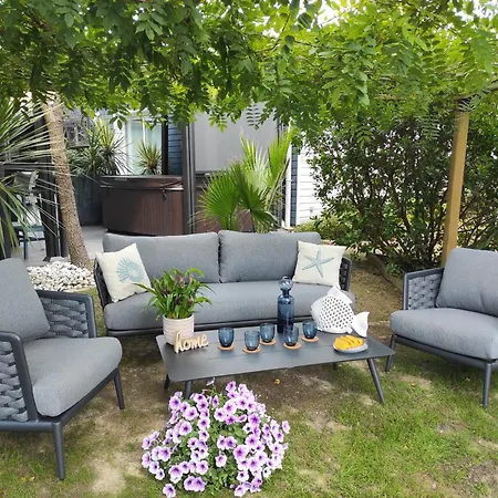 Escale Et Bien-etre Bed and Breakfast 4*